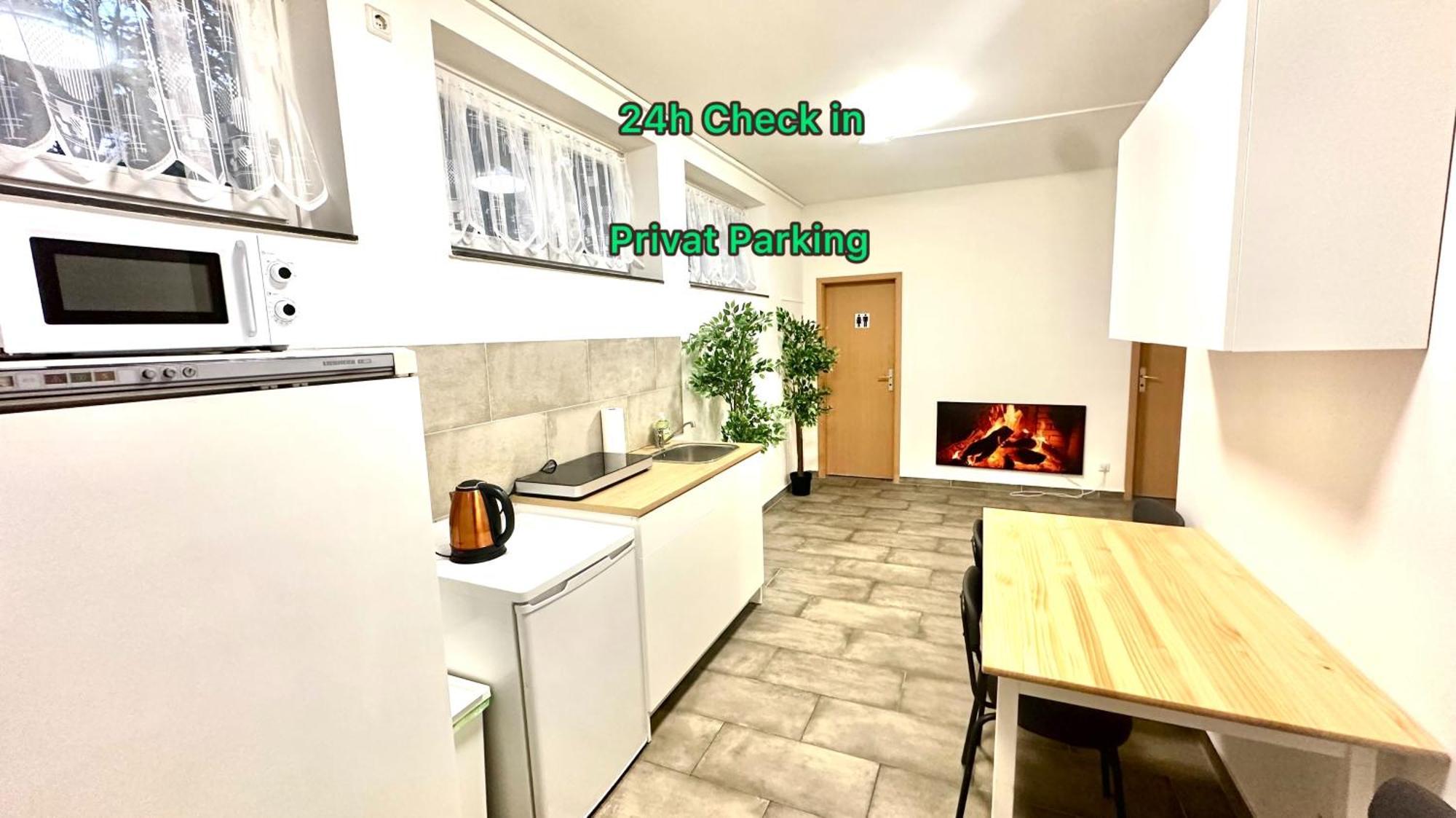 Schoene Hostel Mit Eigene Parking Netflix Youtube Нюрнберг Екстериор снимка